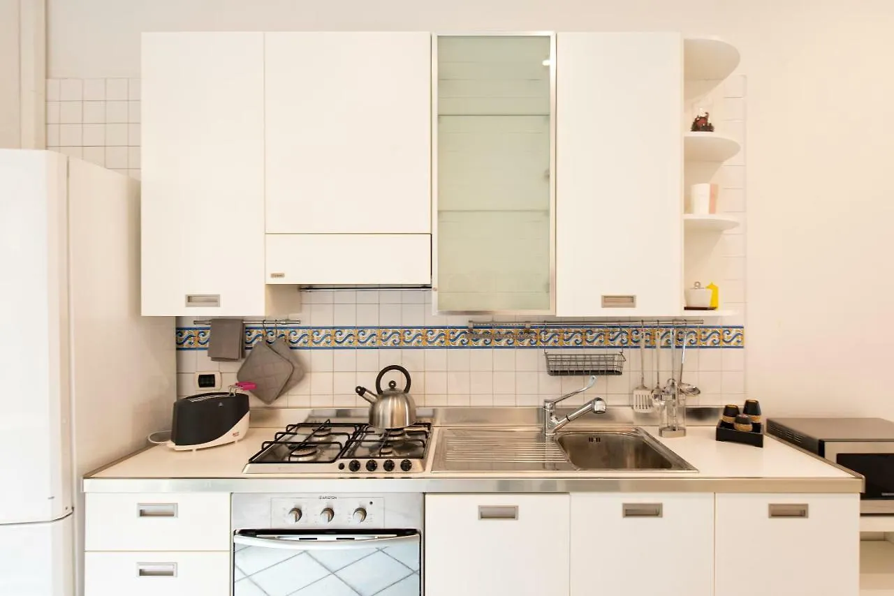 Bluenine Rome Apartment